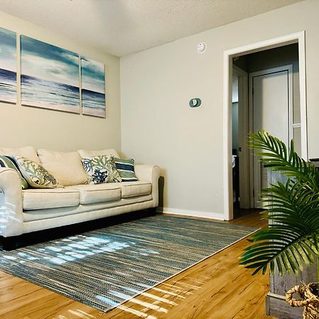 White Sand Getaway Steps From Beach Gulfport Exterior foto