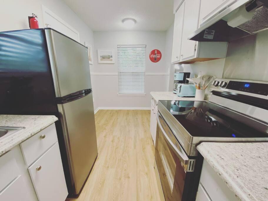 White Sand Getaway Steps From Beach Gulfport Exterior foto