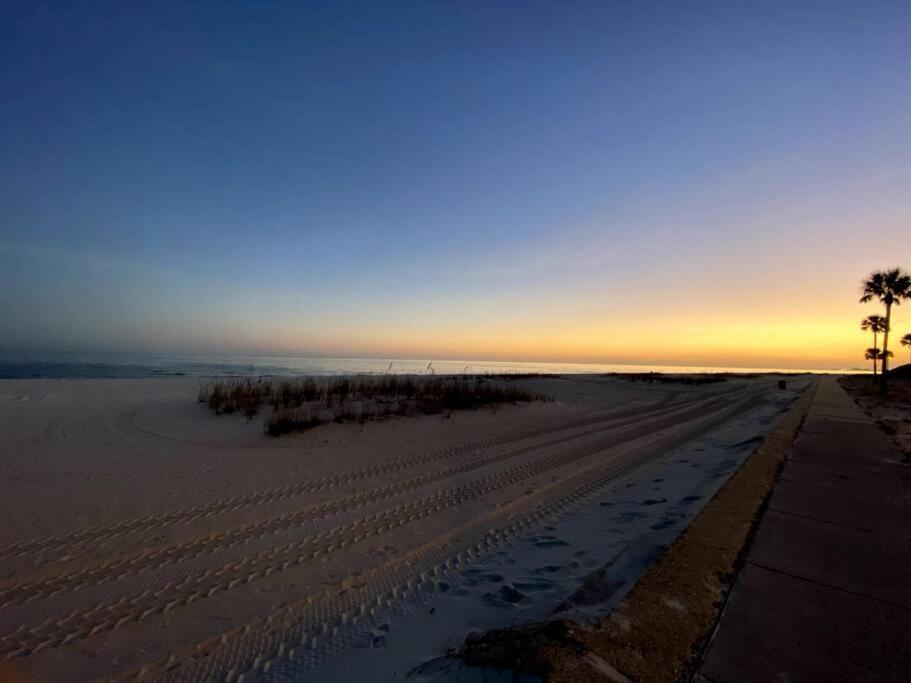 White Sand Getaway Steps From Beach Gulfport Exterior foto