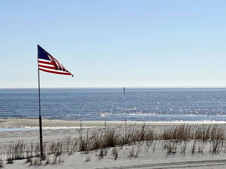 White Sand Getaway Steps From Beach Gulfport Exterior foto